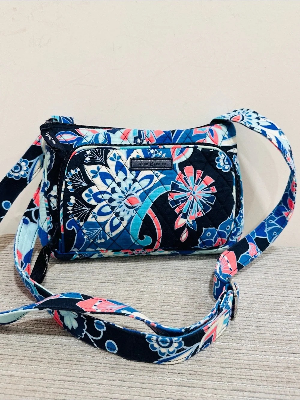 Vera Bradley Little Hipster Crossbody Bag Lotus Flower Swirl Quilted Floral